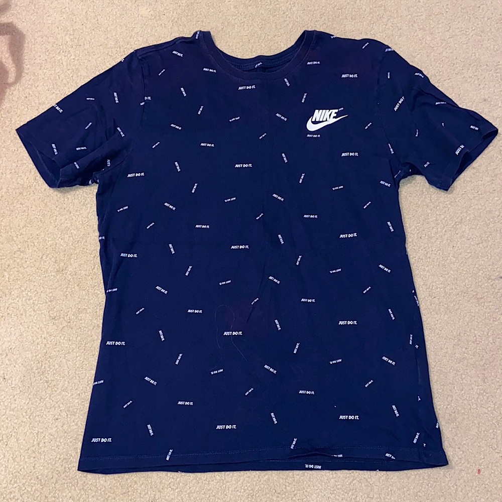 Nike tshirt